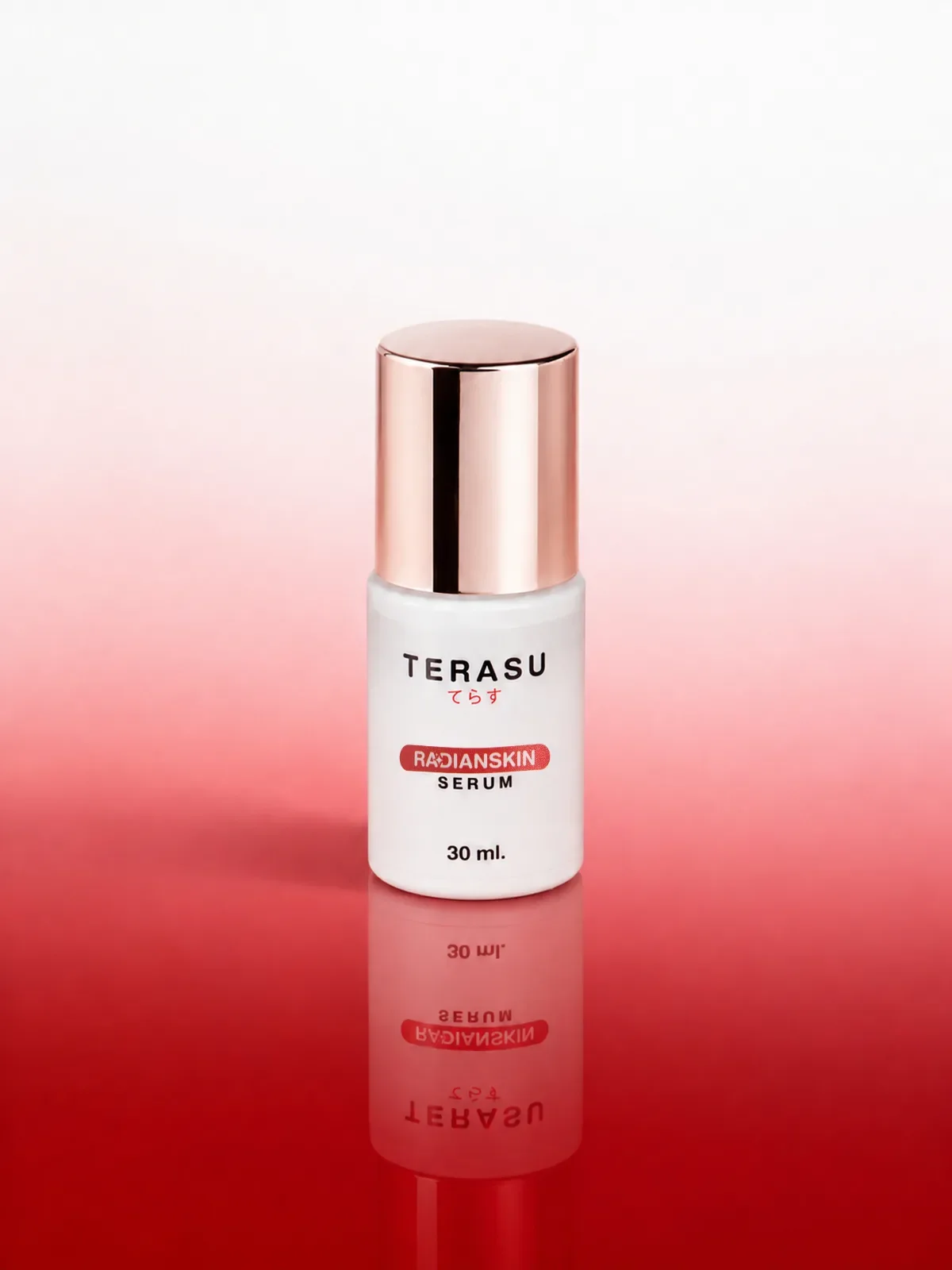 ขวดเซรั่ม TERASU Radianskin ขนาด 30 มล. บนพื้นขาวไล่สีแดง